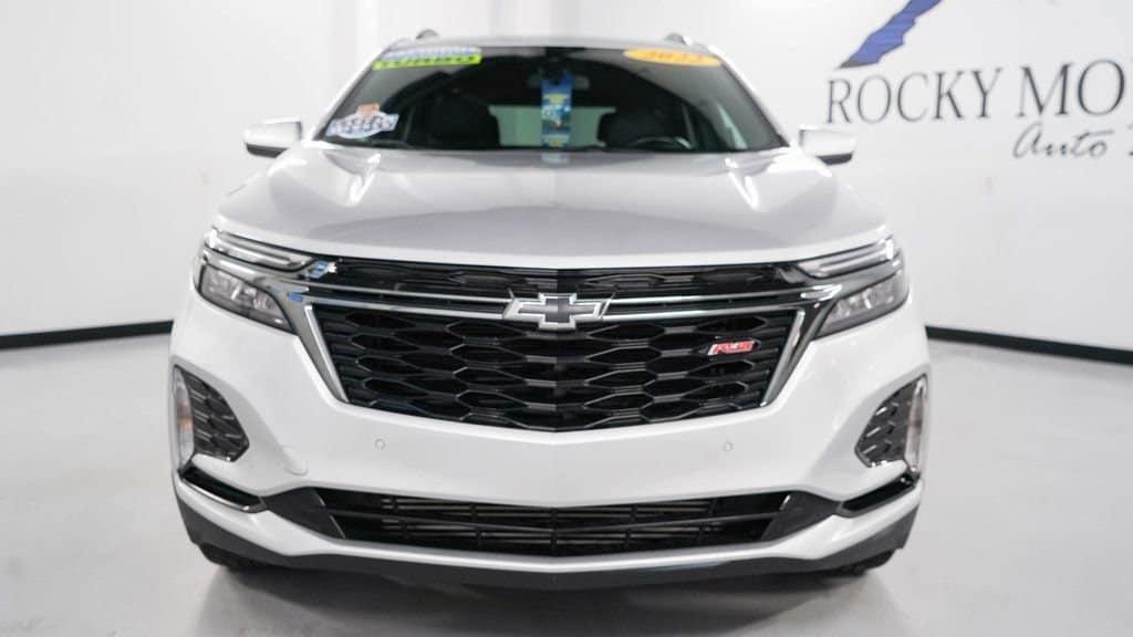 used 2022 Chevrolet Equinox car, priced at $24,399