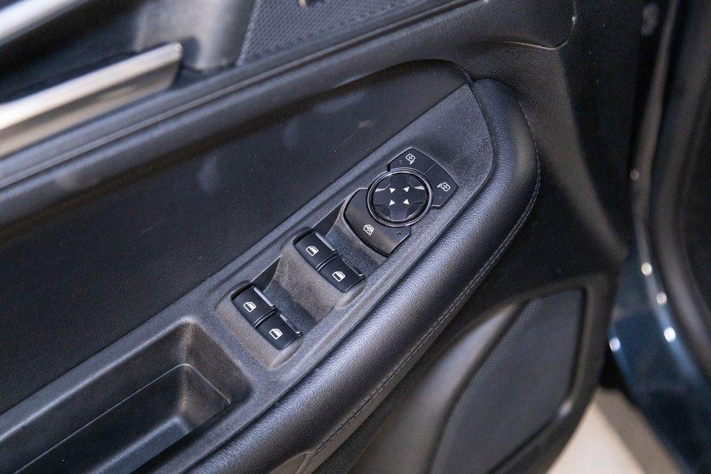 used 2022 Ford Edge car, priced at $19,979
