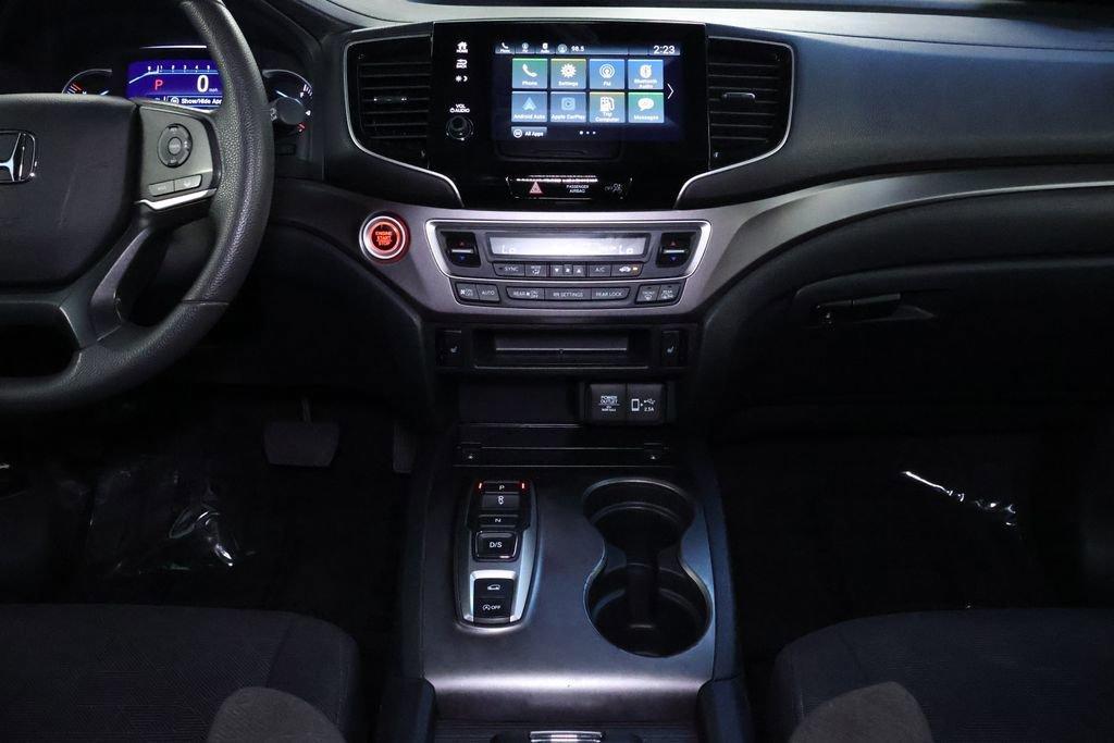 used 2022 Honda Pilot car, priced at $28,998