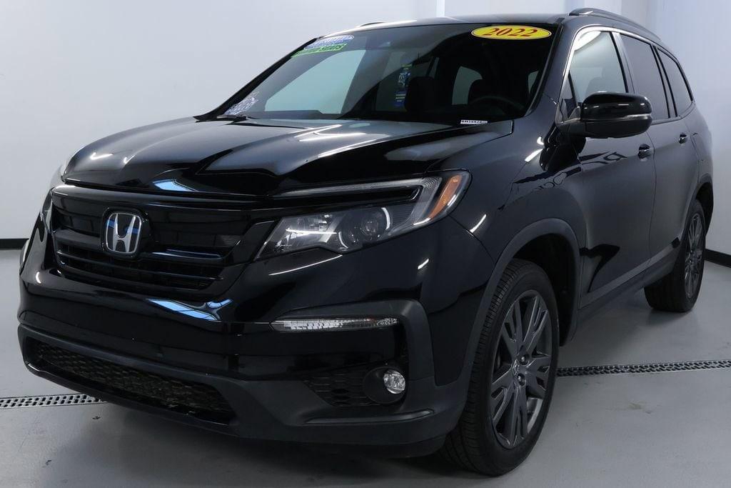 used 2022 Honda Pilot car, priced at $28,998