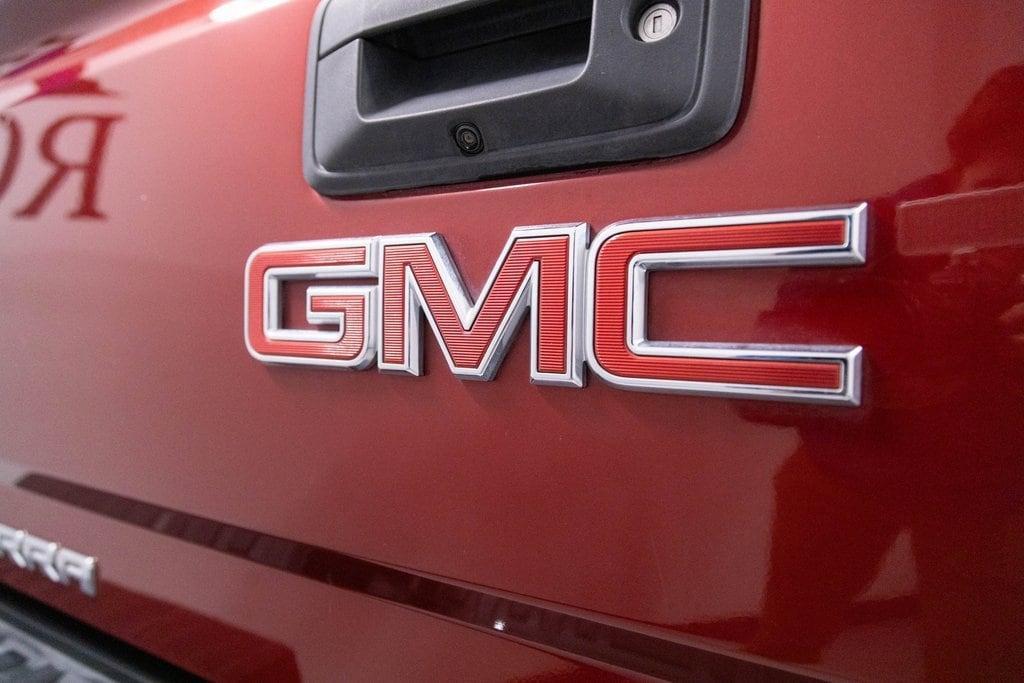 used 2018 GMC Sierra 1500 car, priced at $27,500