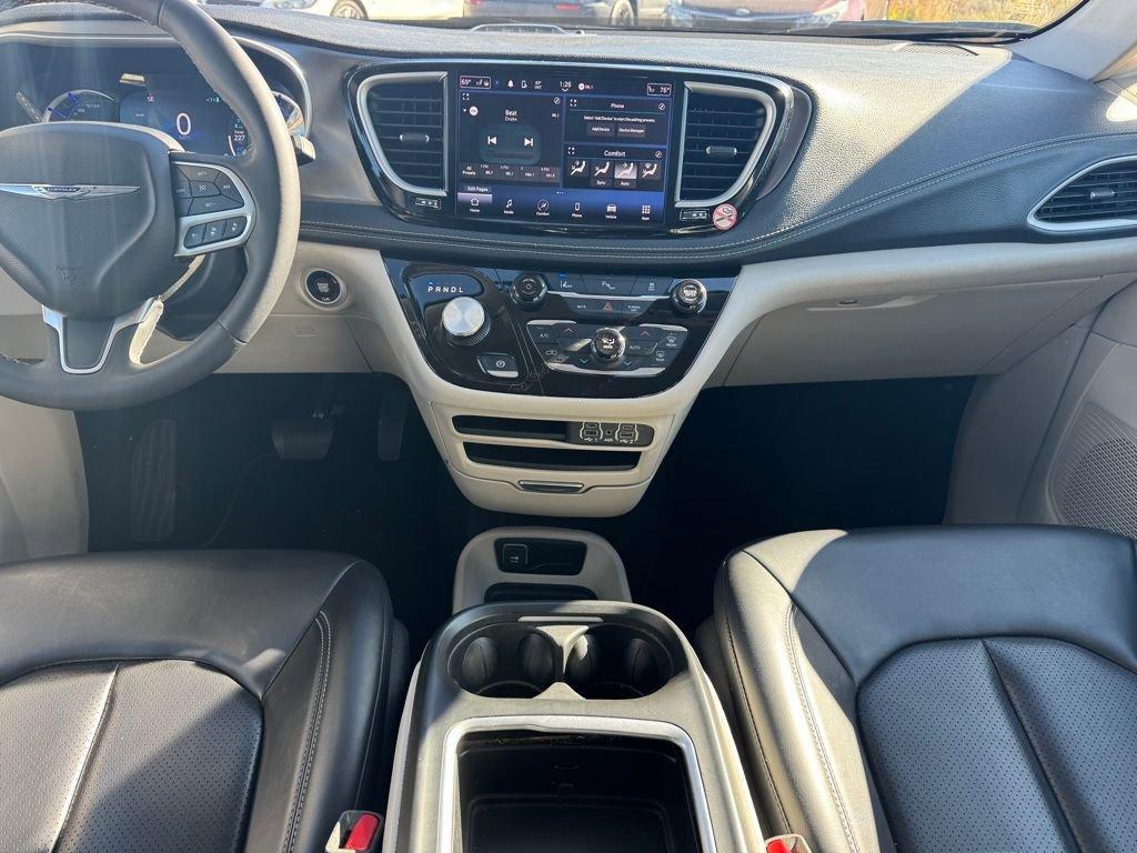 used 2023 Chrysler Pacifica Hybrid car, priced at $24,998