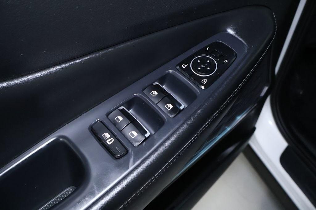used 2023 Hyundai Santa Fe car, priced at $21,498