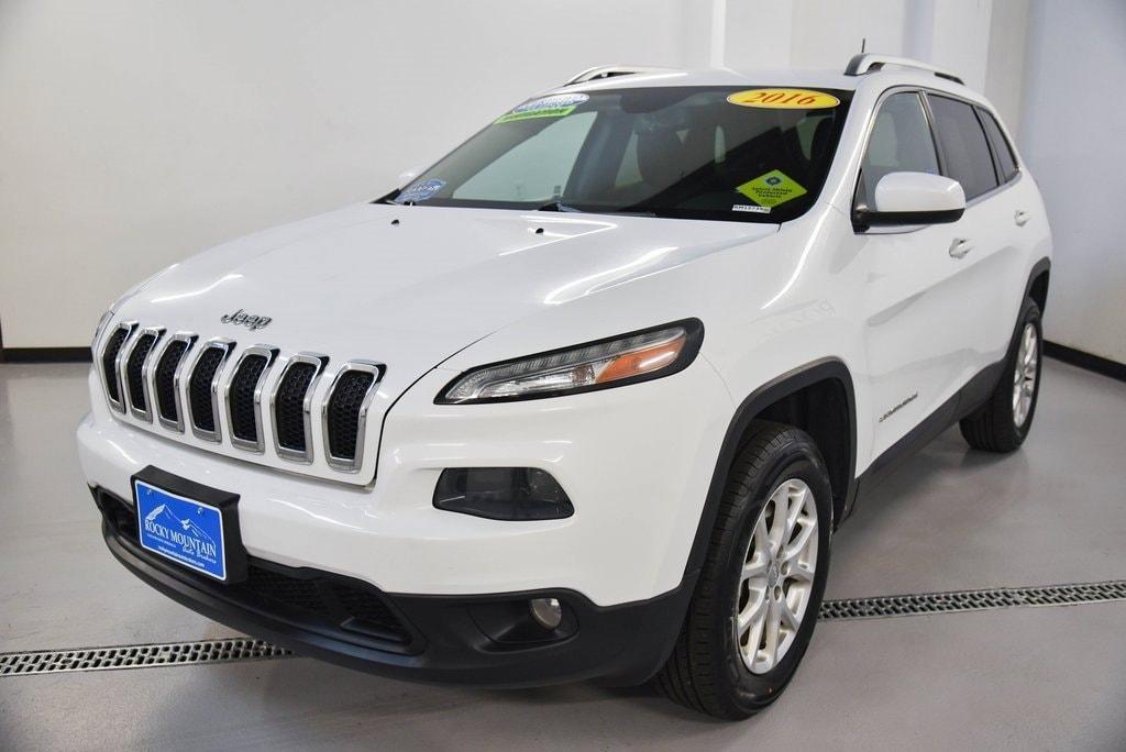 used 2016 Jeep Cherokee car, priced at $14,912