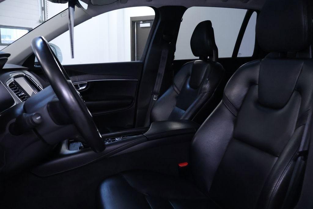 used 2020 Volvo XC90 car, priced at $24,998