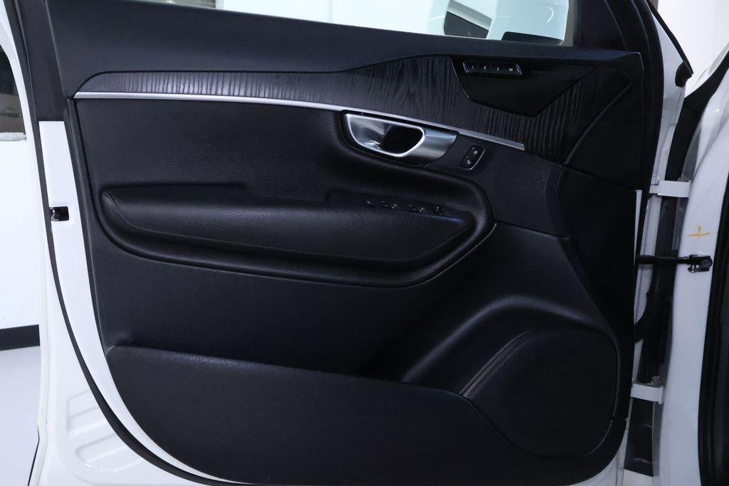 used 2020 Volvo XC90 car, priced at $24,998