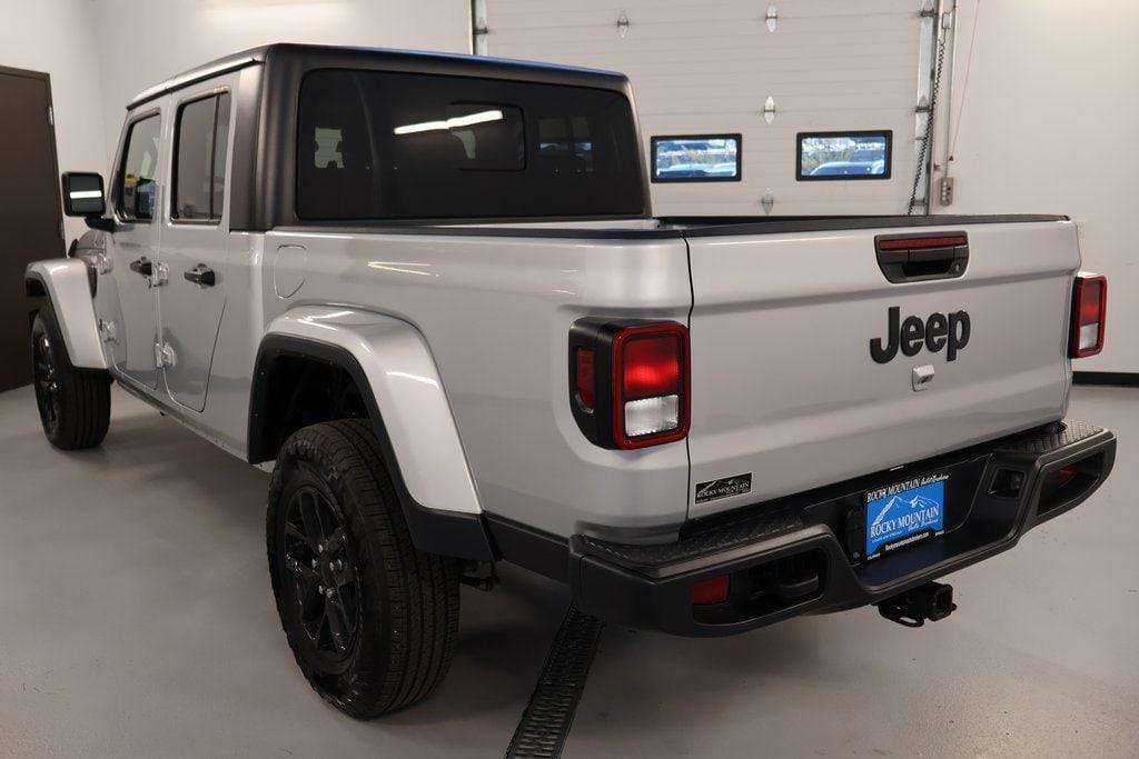 used 2022 Jeep Gladiator car, priced at $29,995