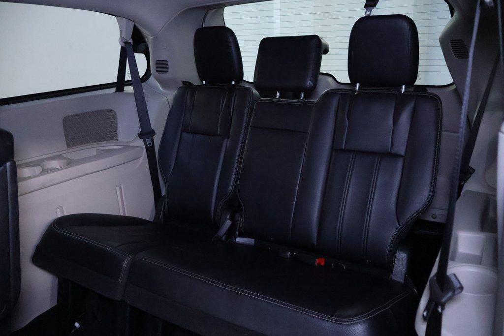 used 2014 Chrysler Town & Country car, priced at $9,399