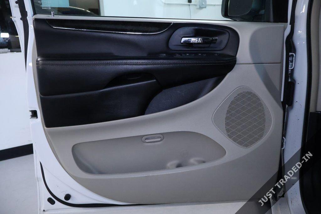 used 2014 Chrysler Town & Country car, priced at $9,399