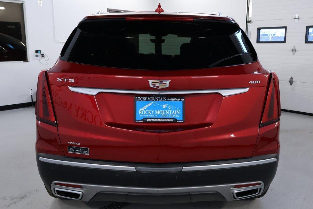 used 2022 Cadillac XT5 car, priced at $31,995