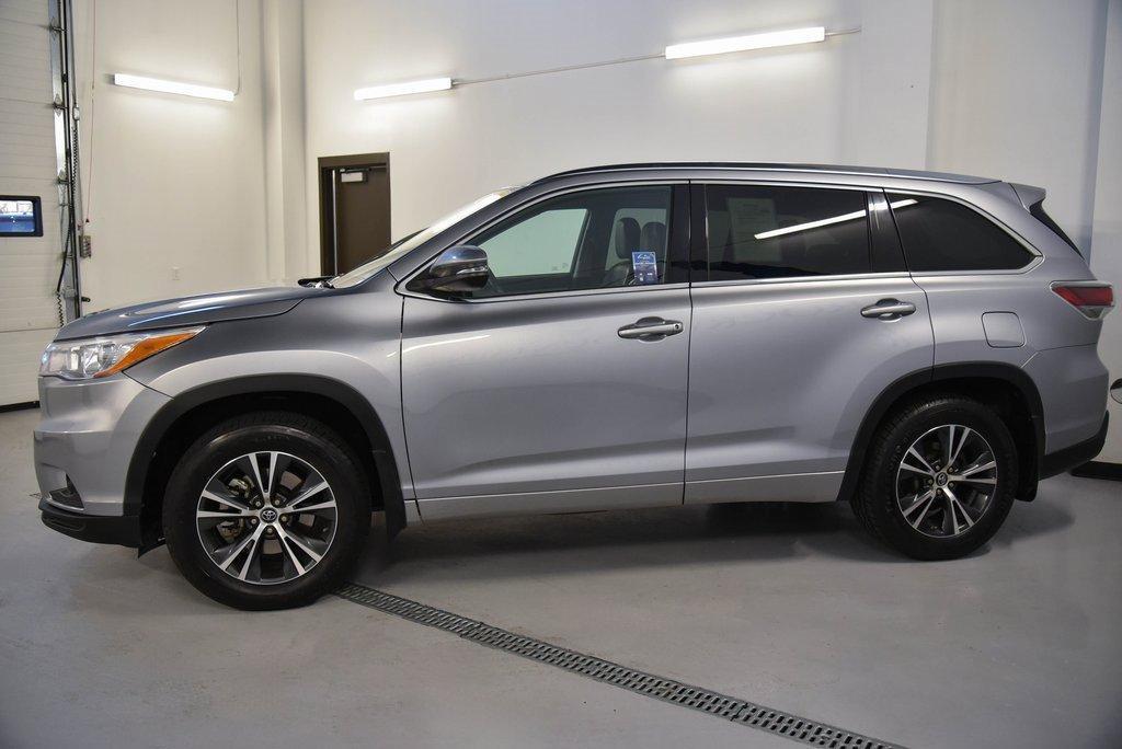 used 2016 Toyota Highlander car, priced at $19,593