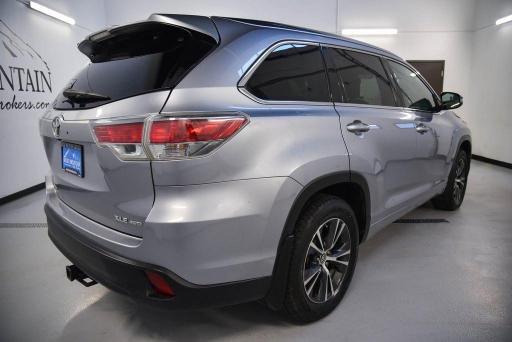 used 2016 Toyota Highlander car, priced at $19,593