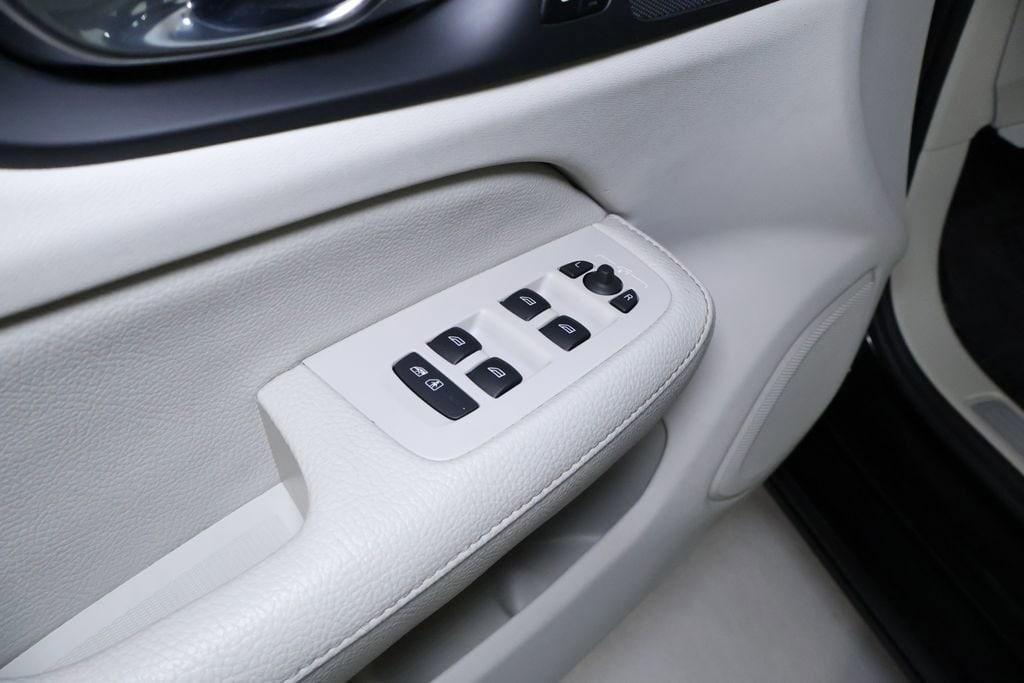 used 2021 Volvo S60 car, priced at $25,998