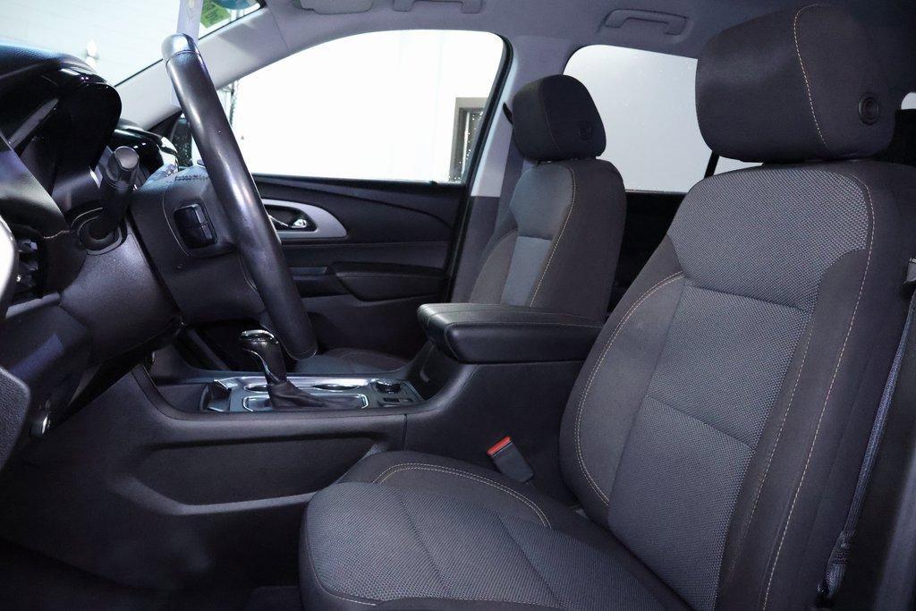 used 2020 Chevrolet Traverse car, priced at $25,989