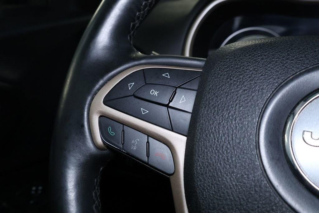 used 2015 Jeep Cherokee car, priced at $11,498