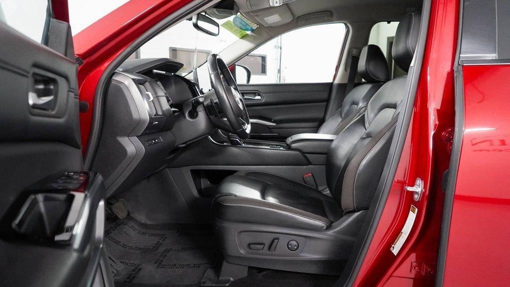 used 2022 Nissan Pathfinder car, priced at $28,199