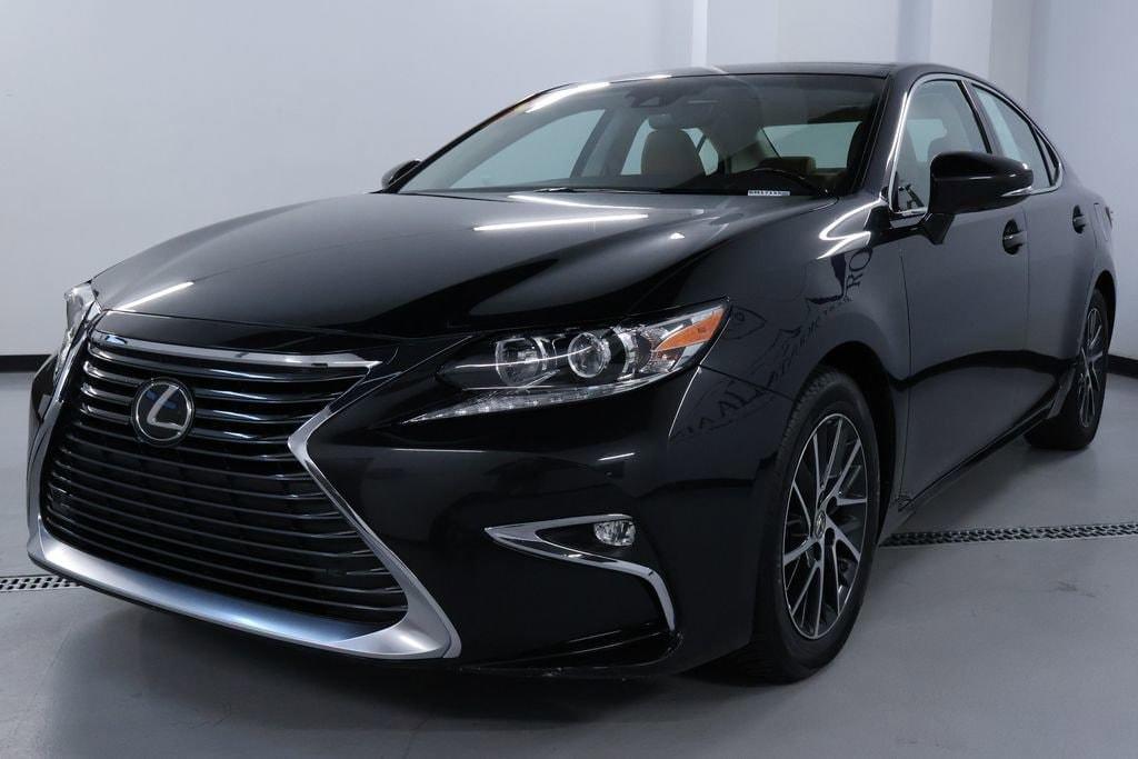 used 2017 Lexus ES 350 car, priced at $22,998