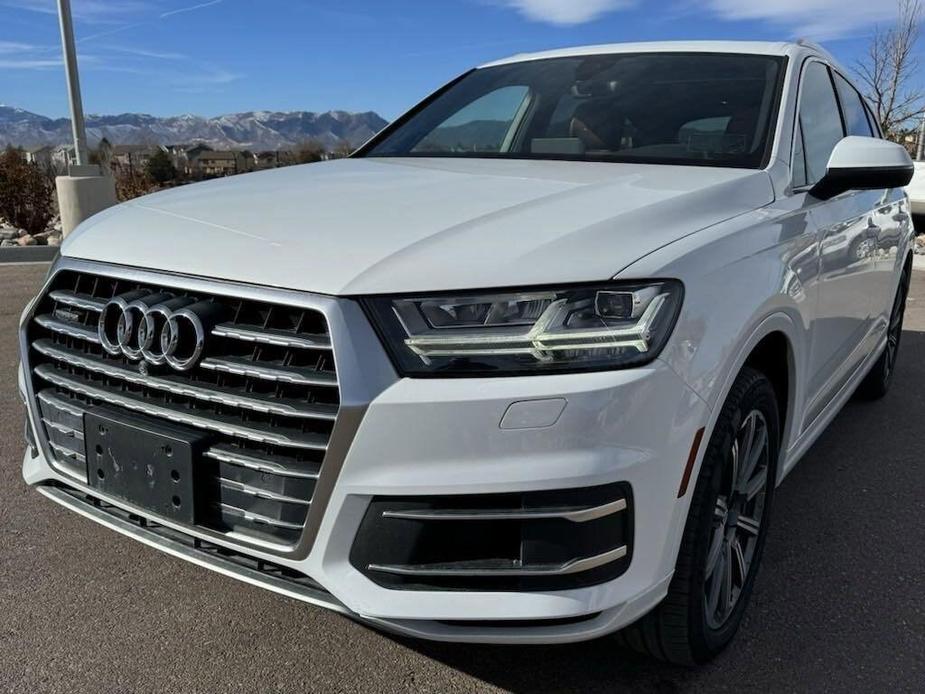 used 2017 Audi Q7 car, priced at $22,000