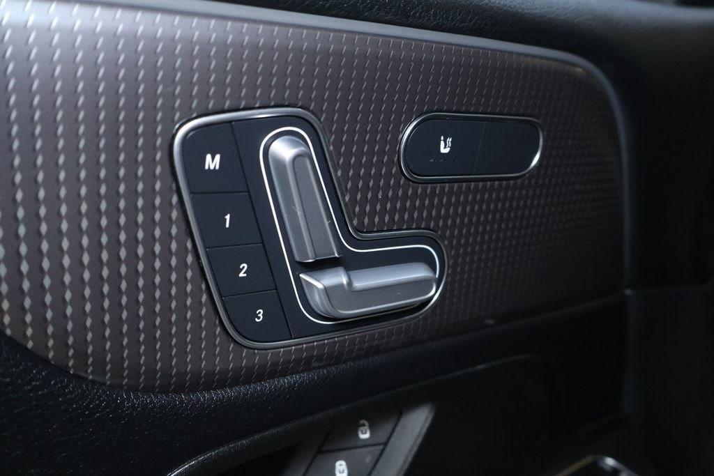 used 2021 Mercedes-Benz GLB 250 car, priced at $26,898
