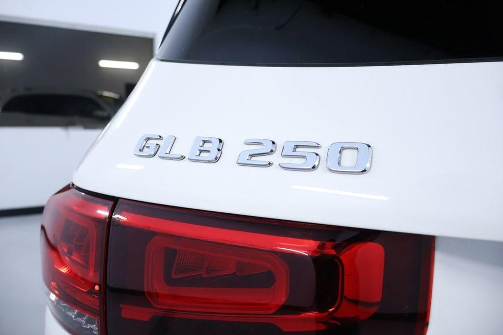 used 2021 Mercedes-Benz GLB 250 car, priced at $26,898