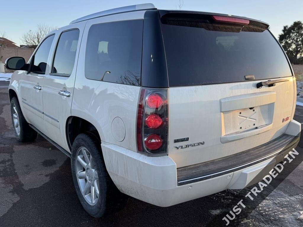 used 2012 GMC Yukon car, priced at $14,998