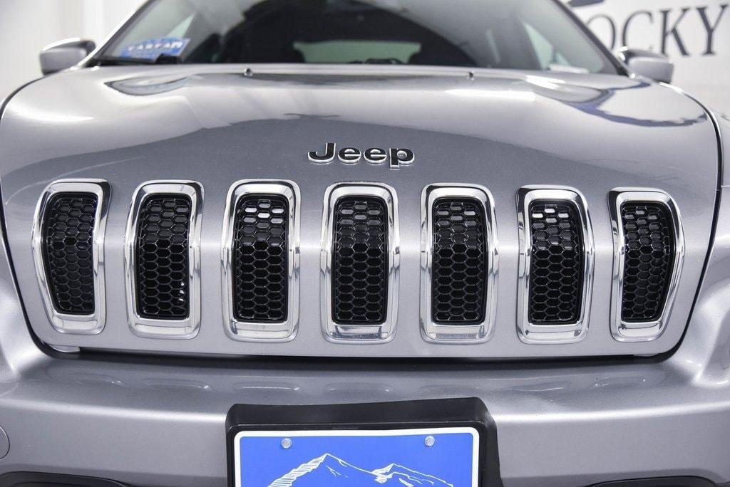 used 2014 Jeep Cherokee car, priced at $7,900