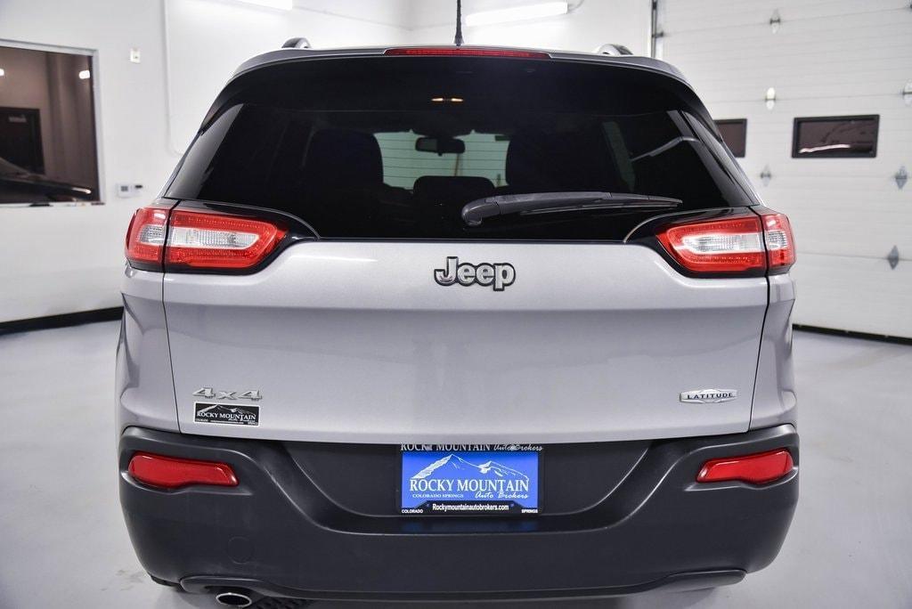 used 2014 Jeep Cherokee car, priced at $7,900