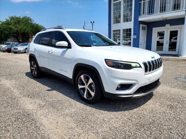 used 2019 Jeep Cherokee car, priced at $13,395