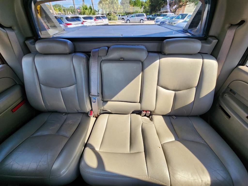 used 2005 Chevrolet Avalanche car, priced at $7,995