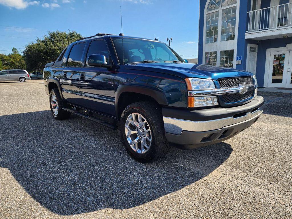 used 2005 Chevrolet Avalanche car, priced at $7,995