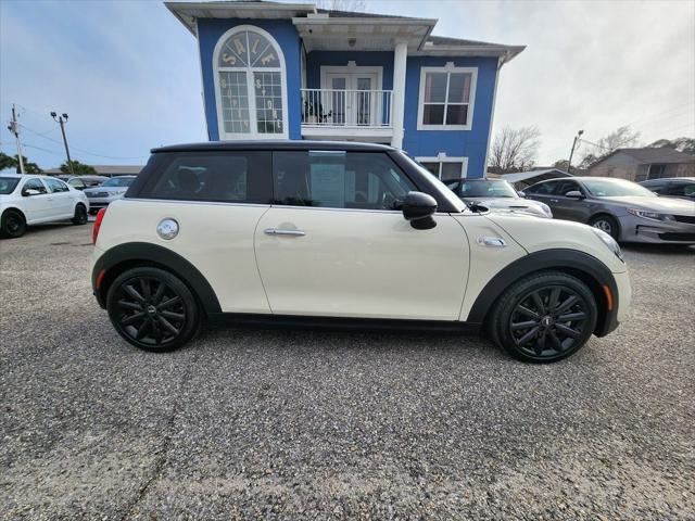 used 2019 MINI Hardtop car, priced at $21,101