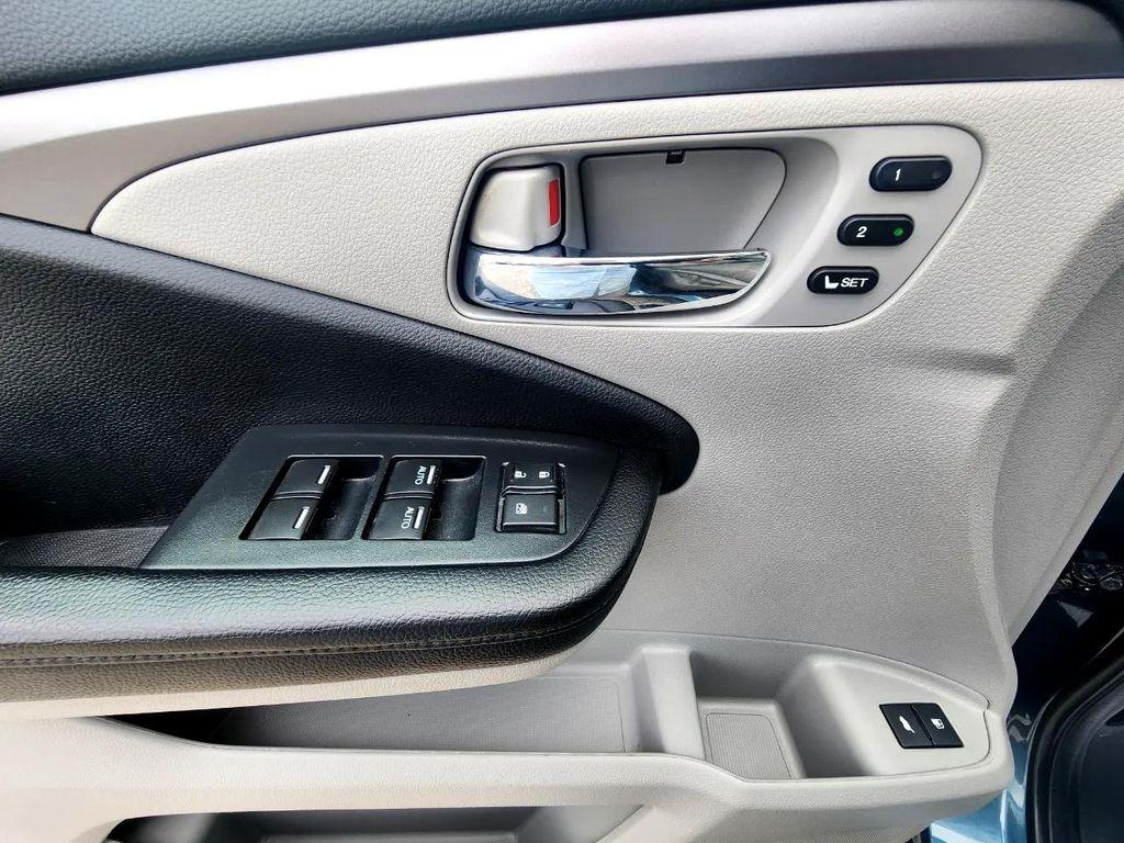 used 2021 Honda Pilot car, priced at $27,995