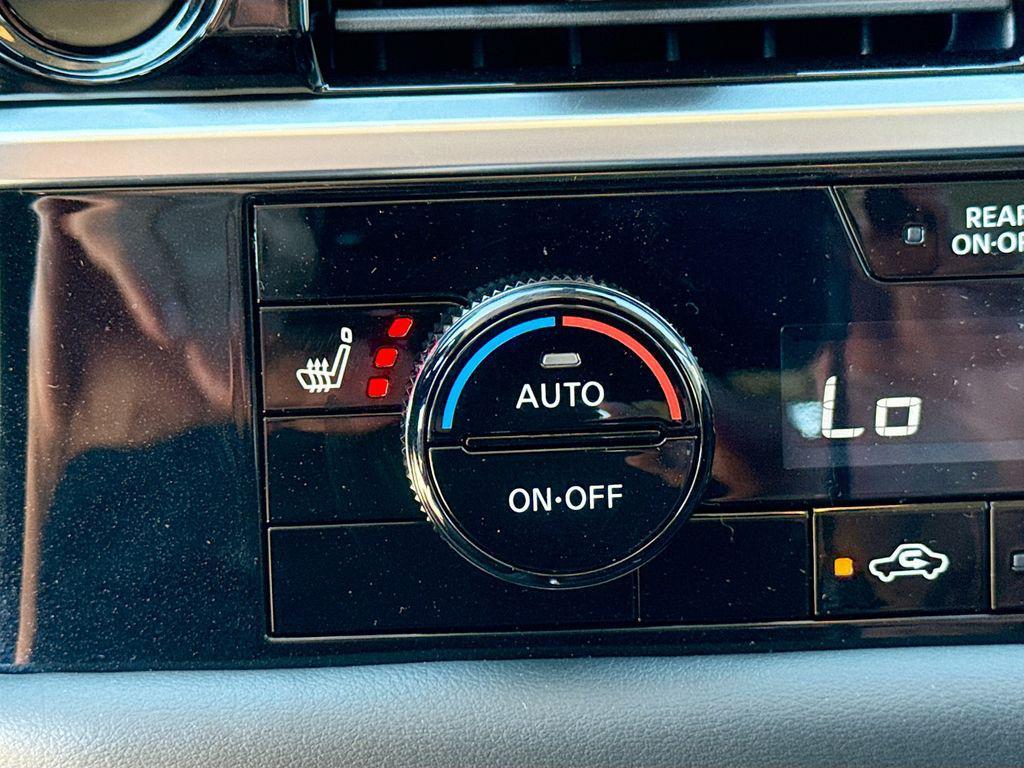 new 2025 Nissan Pathfinder car, priced at $31,900