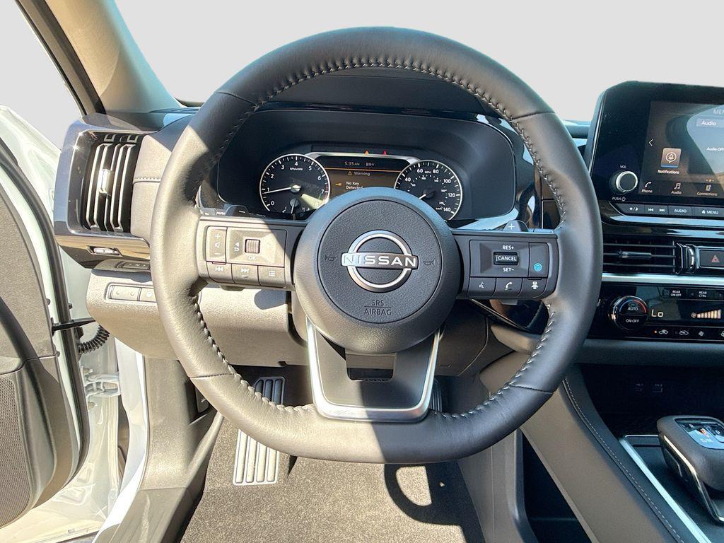 new 2025 Nissan Pathfinder car, priced at $31,900