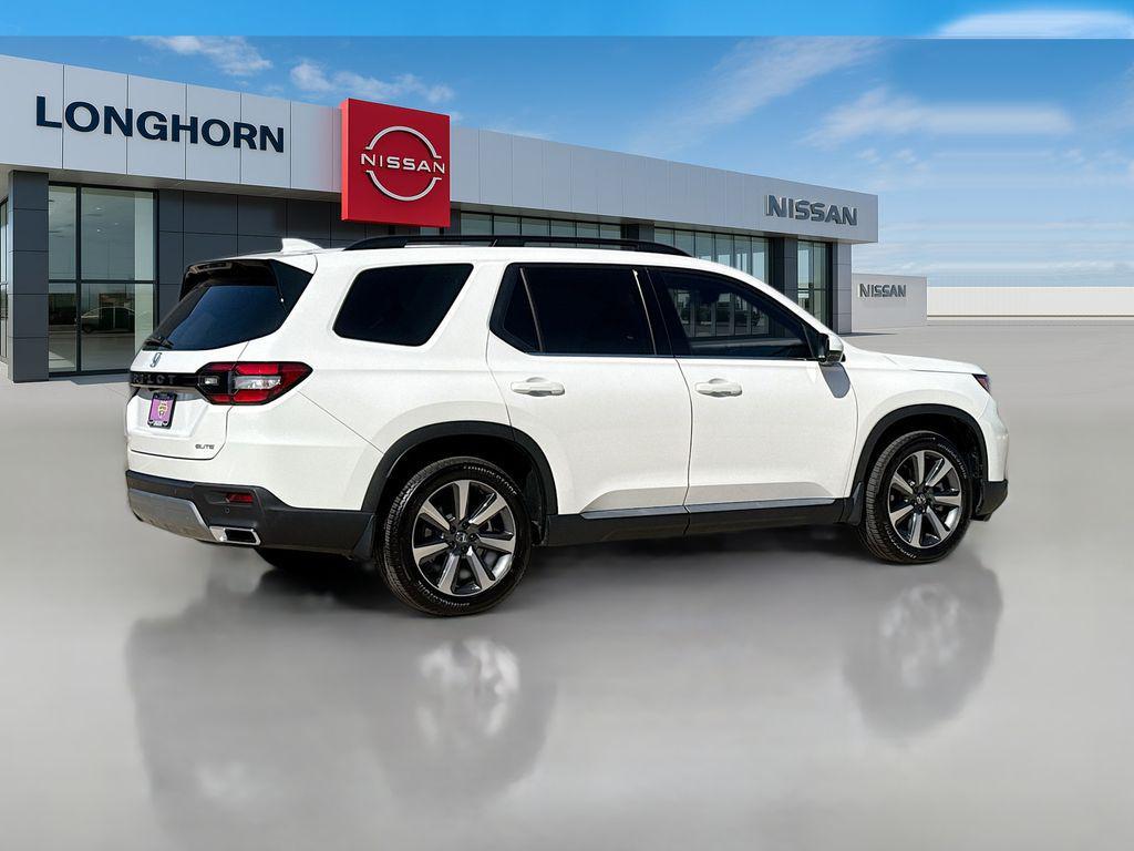 used 2025 Honda Pilot car, priced at $49,182