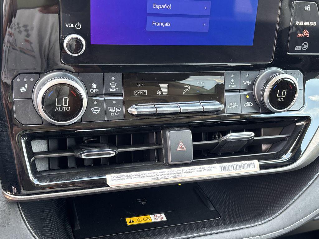 used 2024 Toyota Highlander car, priced at $34,700