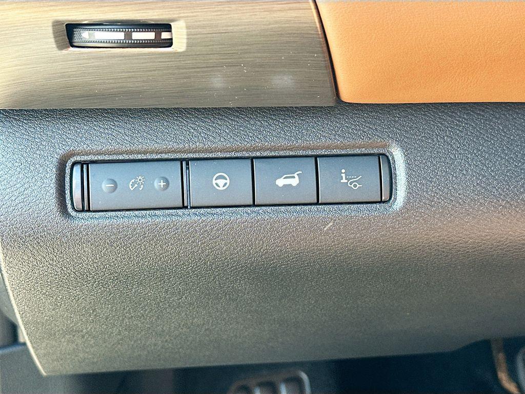 new 2025 Nissan Pathfinder car, priced at $42,602