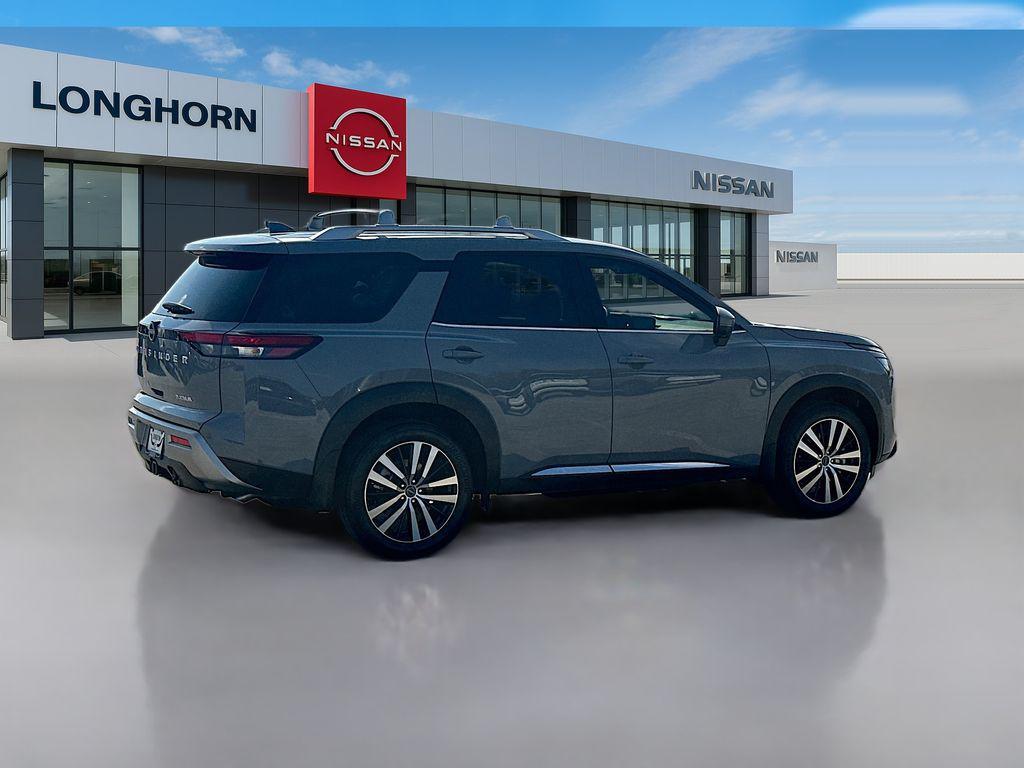 new 2025 Nissan Pathfinder car, priced at $42,602