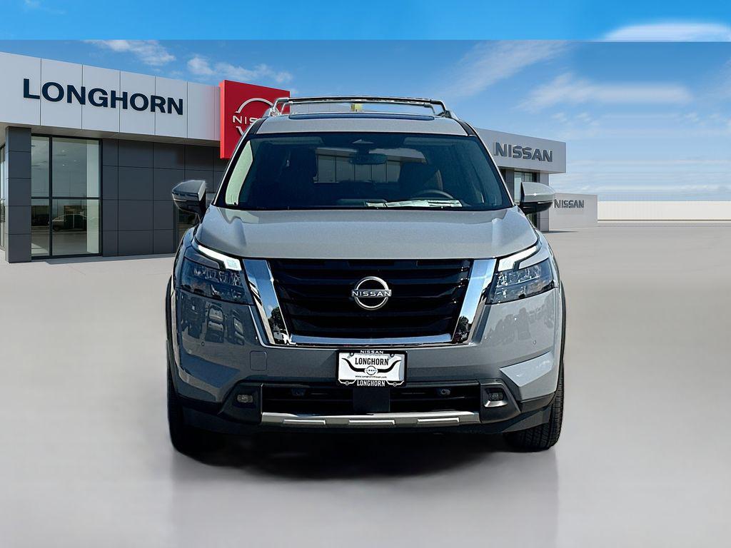 new 2025 Nissan Pathfinder car, priced at $42,602