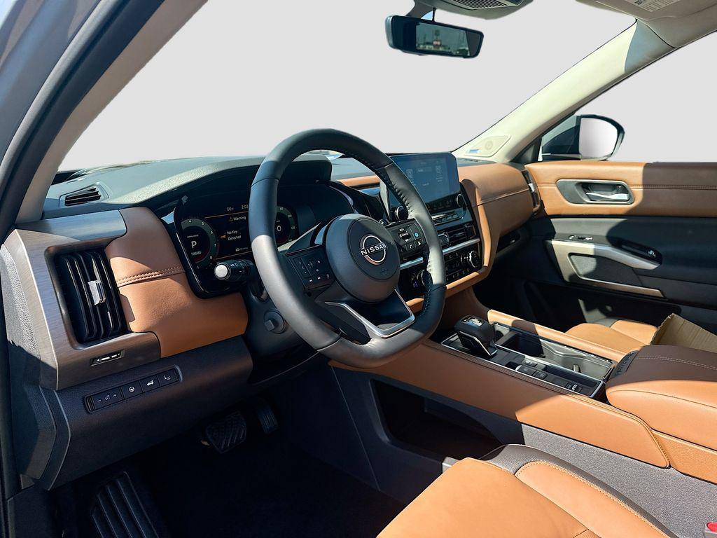 new 2025 Nissan Pathfinder car, priced at $42,602
