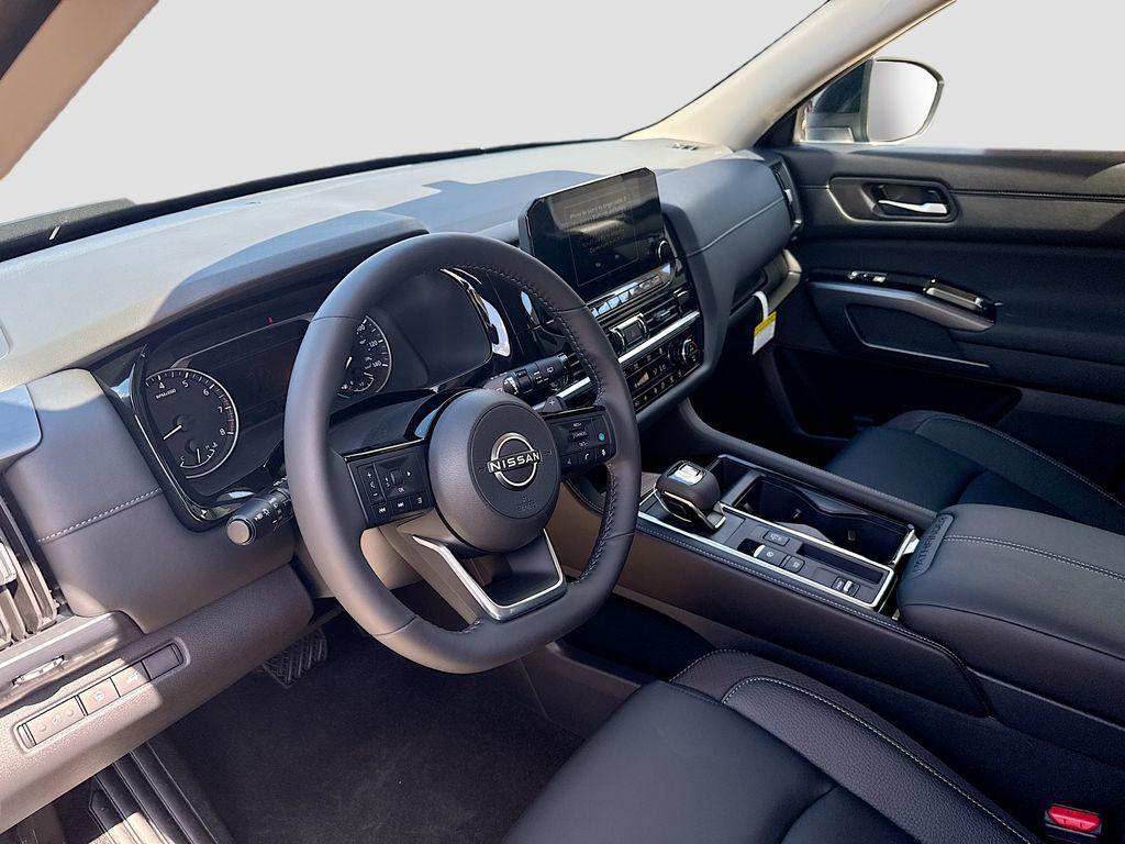 new 2025 Nissan Pathfinder car, priced at $40,400