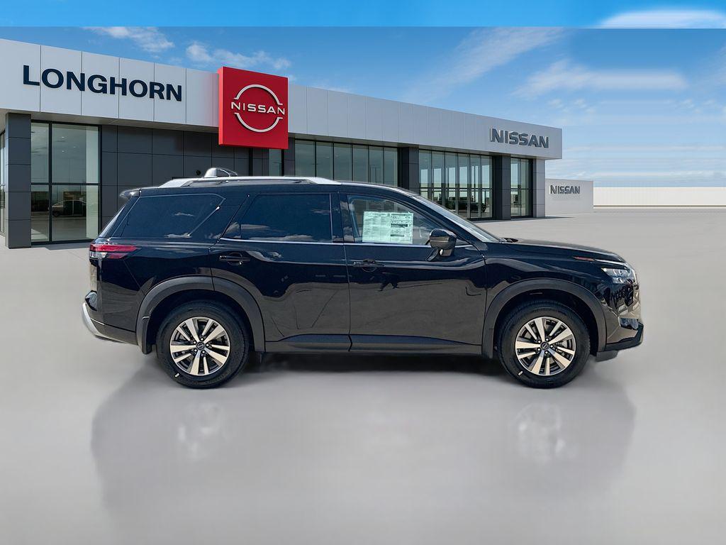 new 2025 Nissan Pathfinder car, priced at $40,400