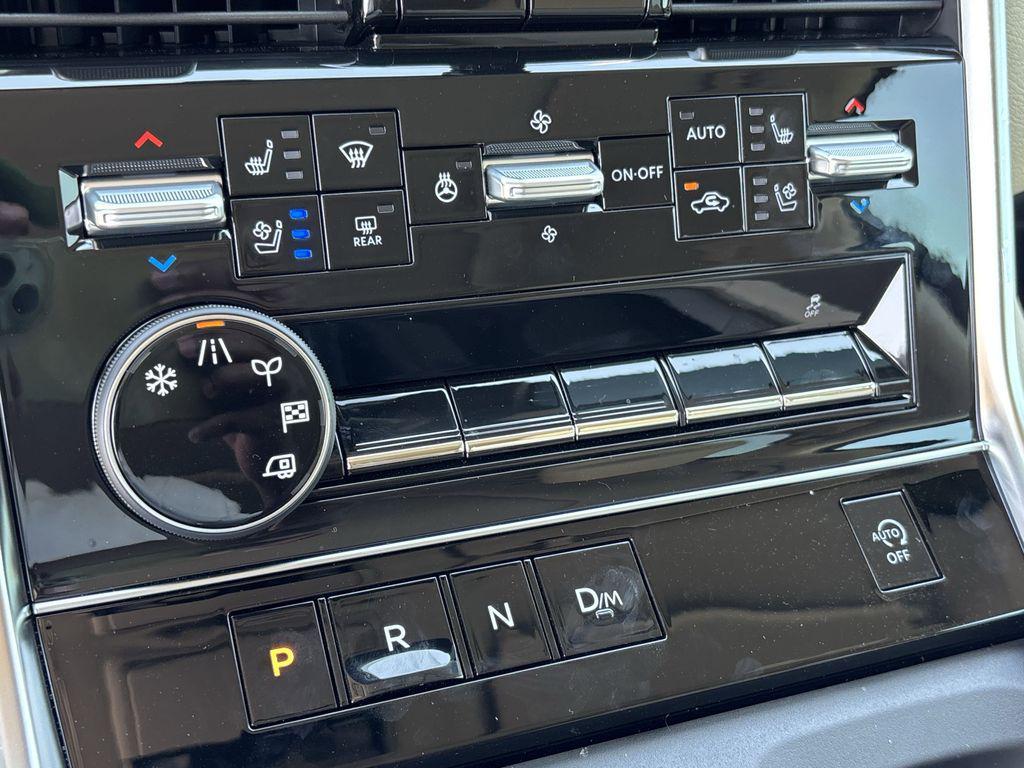 new 2025 Nissan Armada car, priced at $69,258