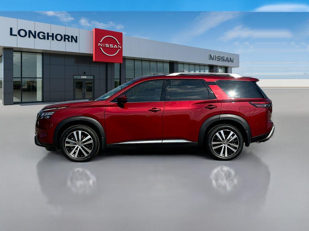 new 2025 Nissan Pathfinder car, priced at $42,284