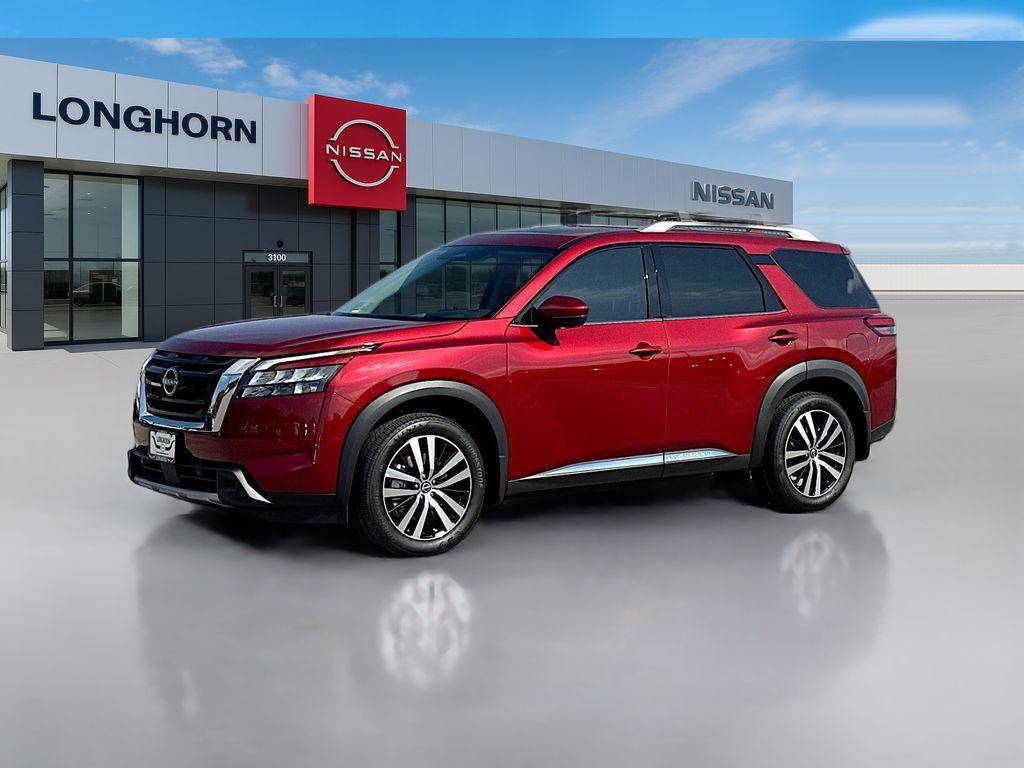 new 2025 Nissan Pathfinder car, priced at $42,284