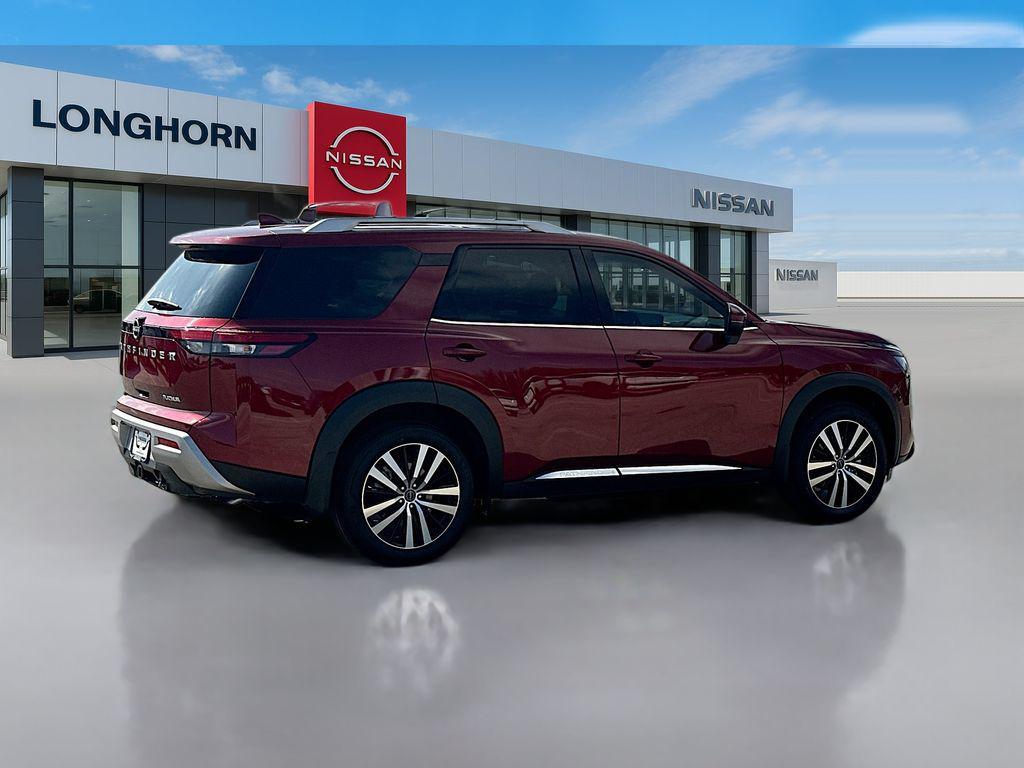 new 2025 Nissan Pathfinder car, priced at $42,284