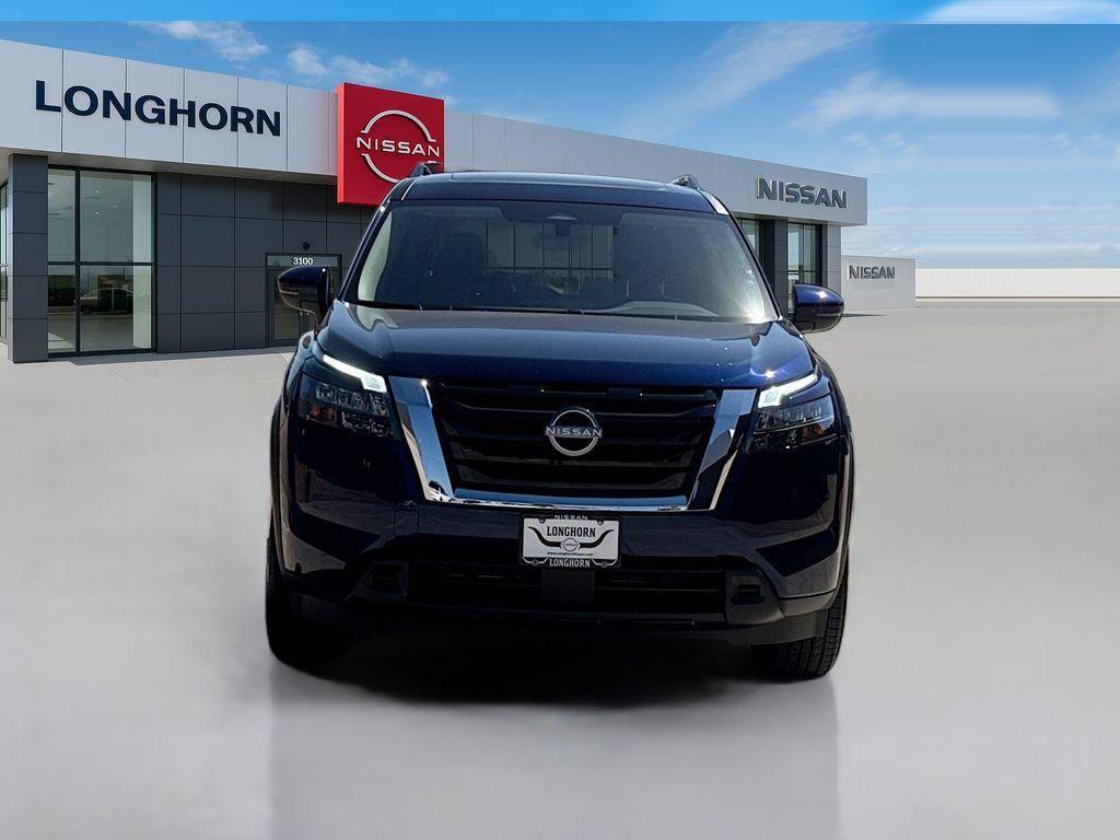 new 2025 Nissan Pathfinder car, priced at $32,900
