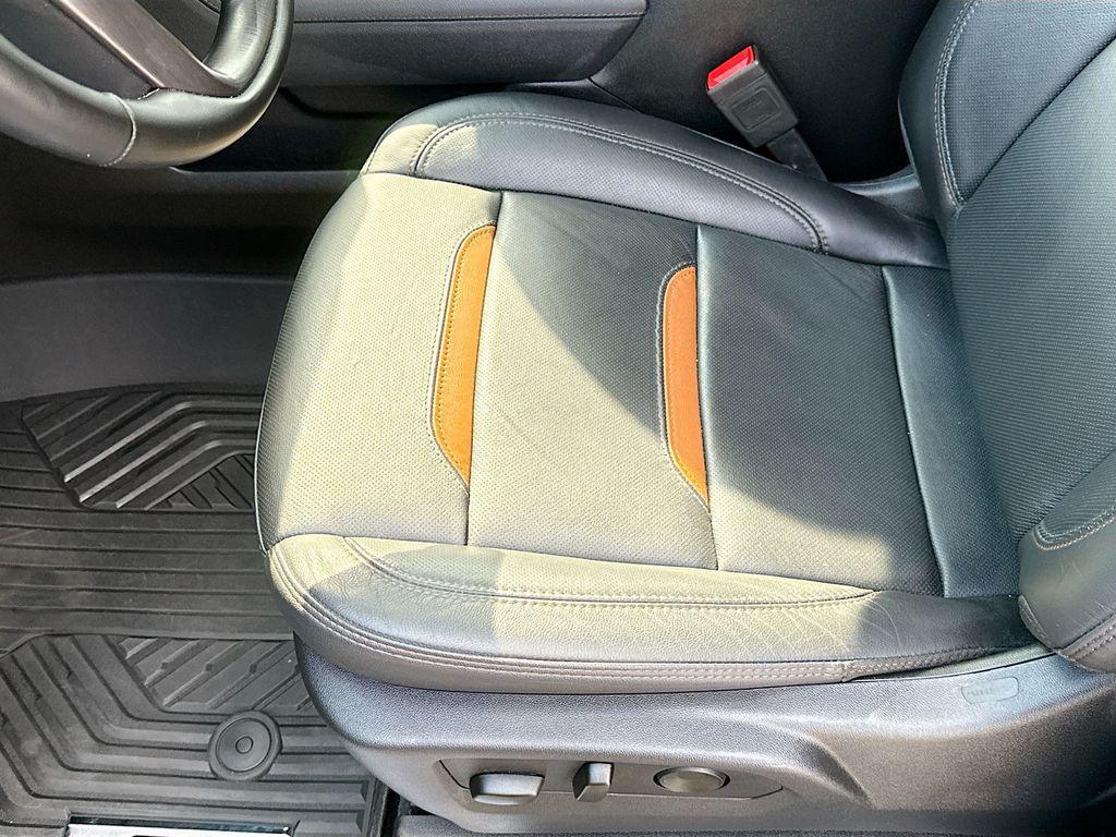 used 2025 GMC Sierra 2500 car, priced at $75,330