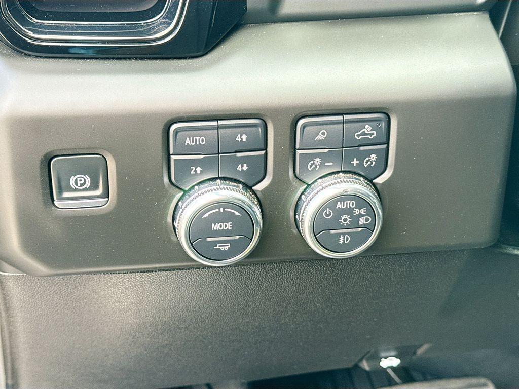 used 2025 GMC Sierra 2500 car, priced at $75,330