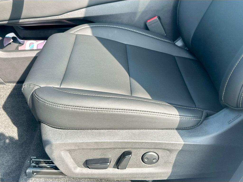 new 2025 Nissan Murano car, priced at $40,986